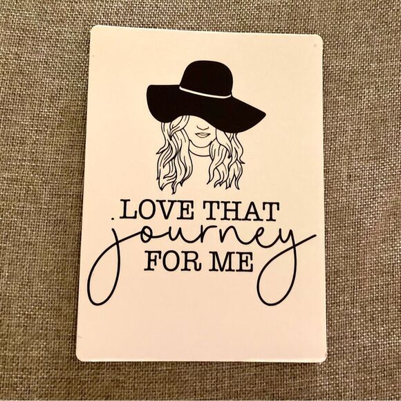 Schitt’s Creek Alexis Rose Magnet - Picture 3 of 3